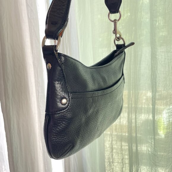 Authentic COACH Black Leather Shoulder Bag - Picture 3 of 6